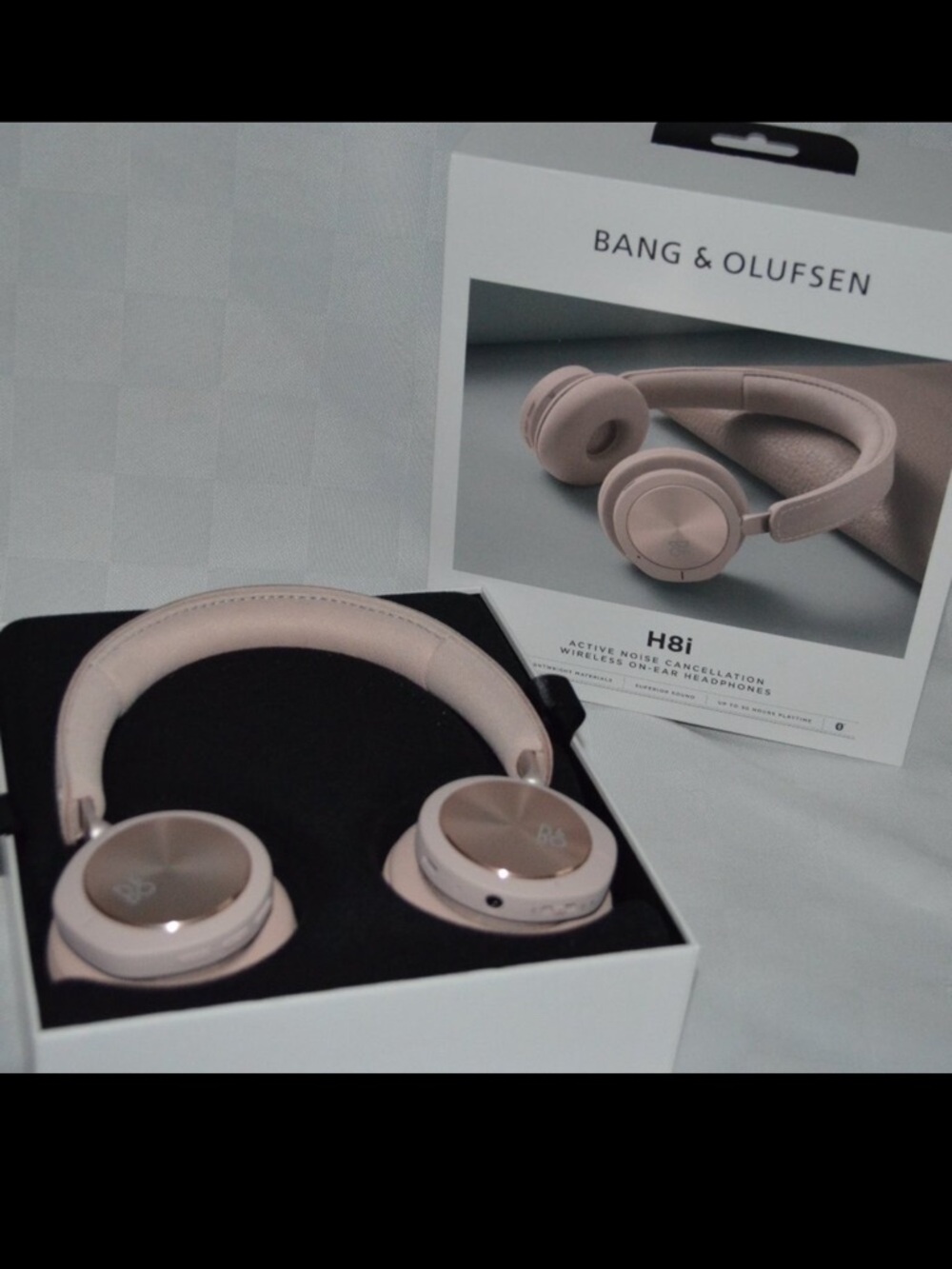 New Bang & Olufsen Beoplay H8i ANC Wireless On-Ear Pale Pink Headphones